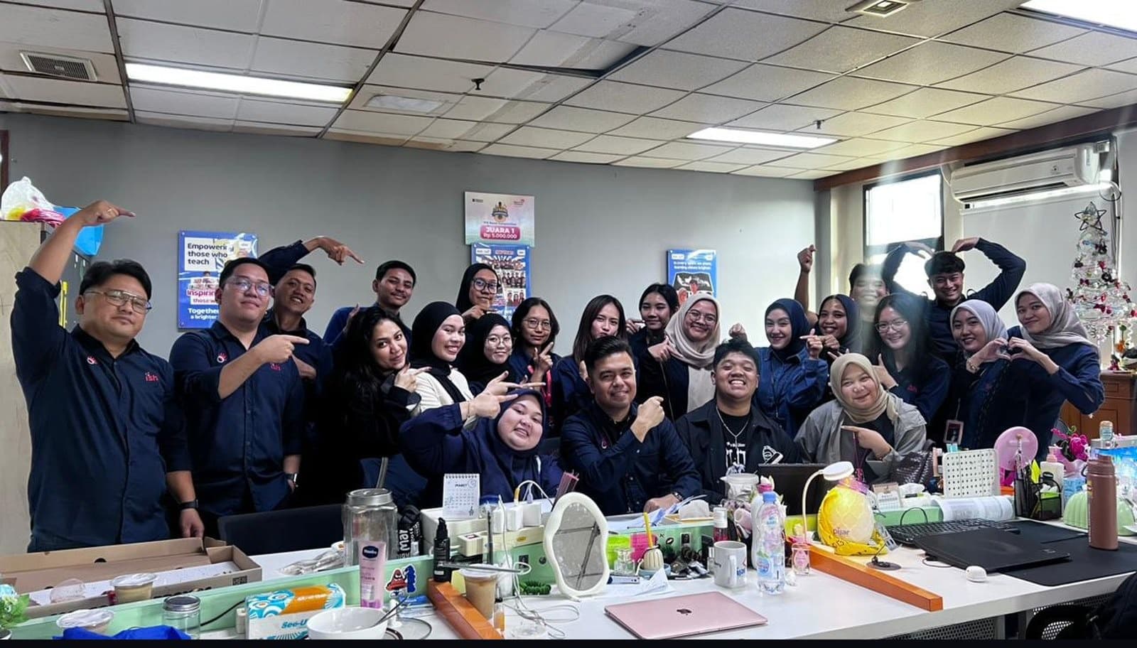 The Pijar sales team